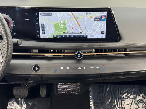 Used 2023 Nissan Ariya Engage image 23