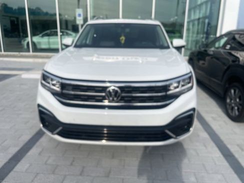Used 2022 Volkswagen Atlas SEL R-Line image 2
