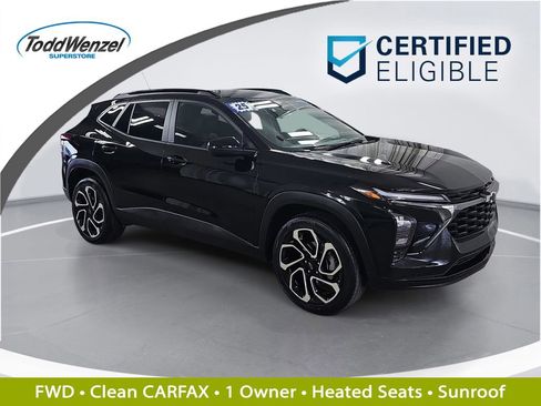 Certified 2025 Chevrolet Trax RS w/ Sunroof Package FWD image 1
