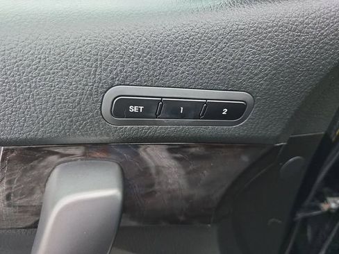 Used 2014 Kia Sorento SX image 27