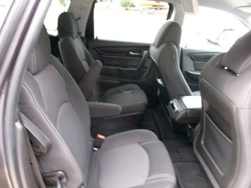Used 2015 Chevrolet Traverse LT w/ Traveler's Package AWD/4WD image 18