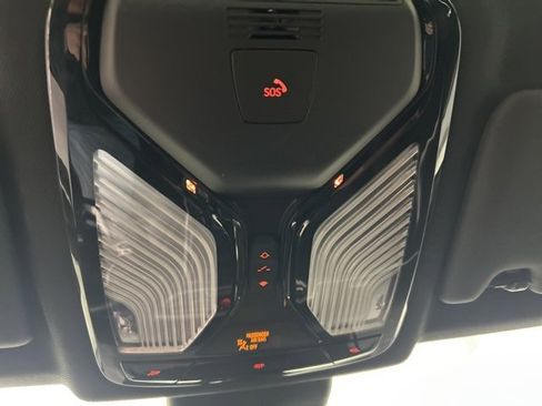 Used 2022 BMW 330i xDrive Sedan w/ Driving Assistance Package image 24