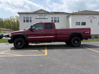 Used 2004 GMC Sierra 2500 SLE w/ Skid Plate Package