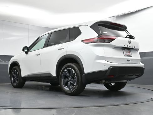 New 2026 Nissan Rogue SV image 28