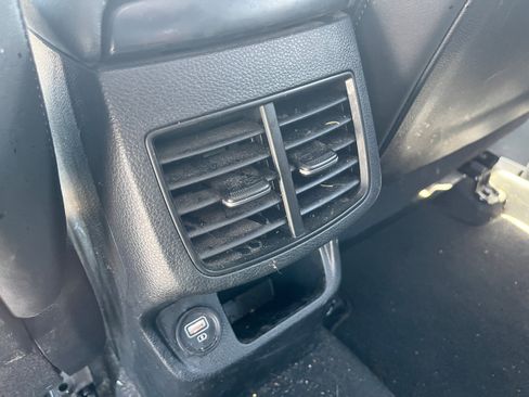 Used 2023 Kia Seltos S AWD/4WD image 11