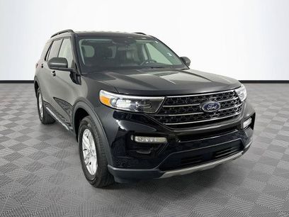 Certified 2023 Ford Explorer XLT w/ Equipment Group 202A