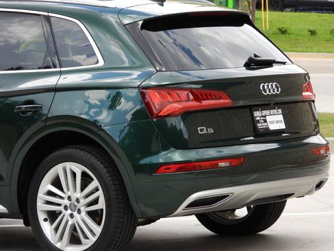 Used 2019 Audi Q5 2.0T Premium Plus w/ Premium Plus Package AWD/4WD image 18