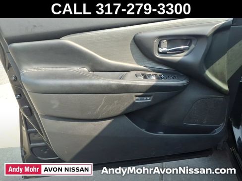 Used 2016 Nissan Murano SV AWD/4WD image 13