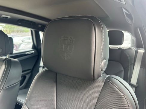 Certified 2026 Porsche Macan S AWD/4WD image 23