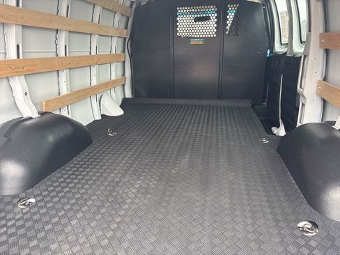 Used 2024 Chevrolet Express 2500 w/ Driver Convenience Package image 11