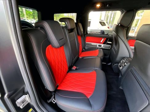 Used 2025 Mercedes-Benz G 63 AMG 4MATIC image 21