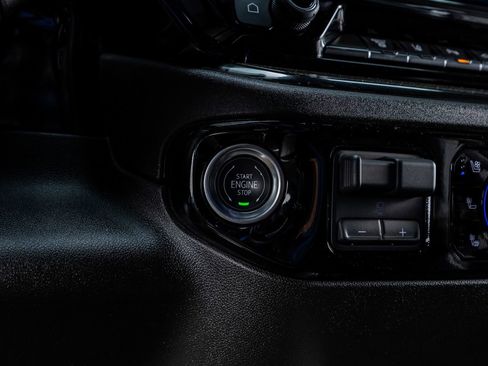 Used 2025 Chevrolet Silverado 2500 ZR2 w/ ZR2 Bison Edition image 24