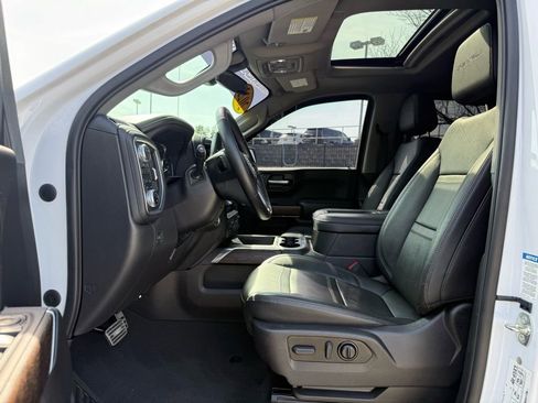 Used 2022 GMC Sierra 1500 Denali w/ Denali Premium Package image 31