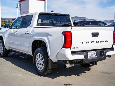 Certified 2025 Toyota Tacoma SR5 image 9