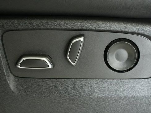 Used 2022 Cadillac Escalade ESV Sport w/ Touring Package image 20