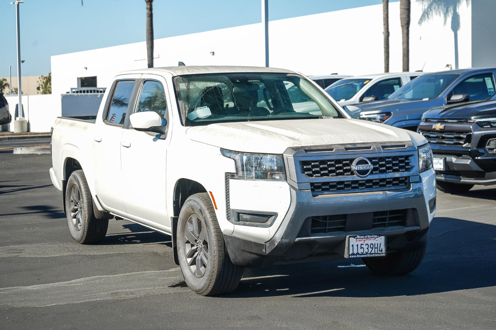 Used 2025 Nissan Frontier SV RWD image 3
