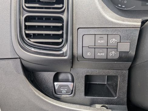 New 2025 RAM ProMaster 1500 w/ Premium Convenience Group FWD image 15