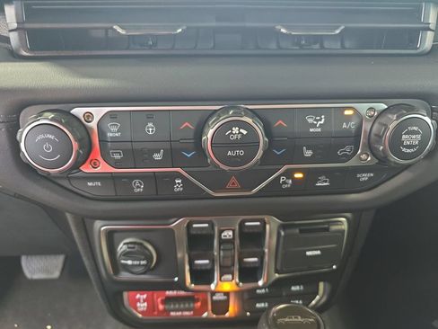 New 2026 Jeep Gladiator Mojave AWD/4WD image 21