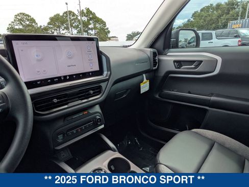 New 2025 Ford Bronco Sport Big Bend w/ Black Appearance Package AWD/4WD image 31