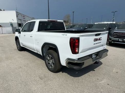 New 2026 GMC Sierra 1500 SLE image 7