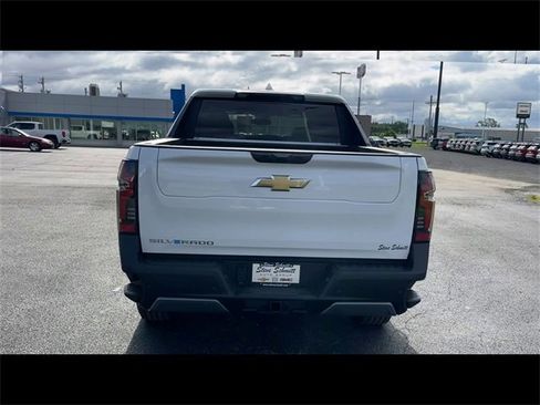 New 2025 Chevrolet Silverado EV LT image 7