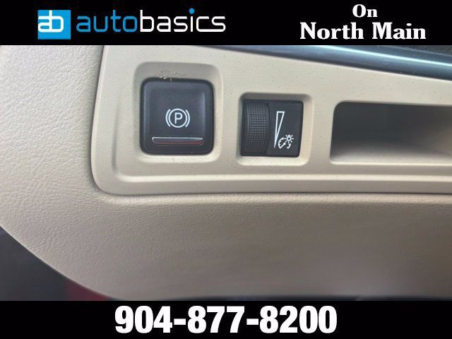 Used 2017 Cadillac XT5 FWD image 15