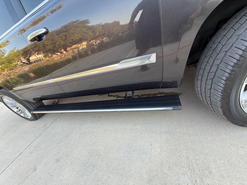 Used 2016 Cadillac Escalade ESV Platinum AWD/4WD image 37