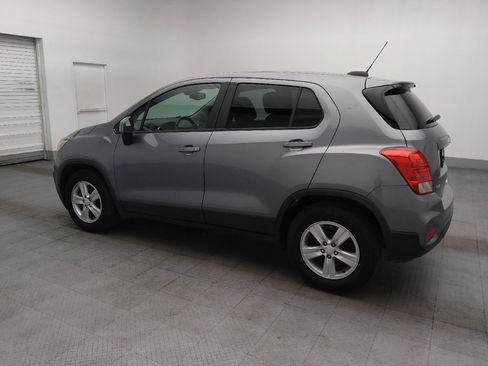 Used 2020 Chevrolet Trax LS w/ Tint and Cruise Package FWD image 3