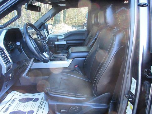 Used 2016 Ford F150 Lariat image 10