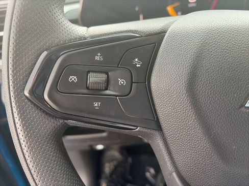Used 2025 Chevrolet TrailBlazer LT AWD/4WD image 14
