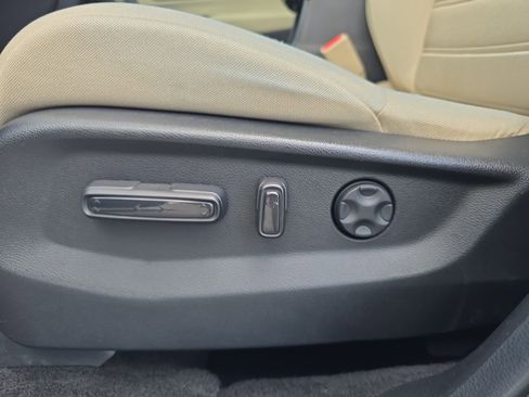 Used 2020 Honda CR-V EX image 16