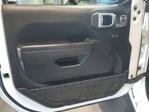 Used 2021 Jeep Gladiator Mojave w/ Trailer Tow Package image 19