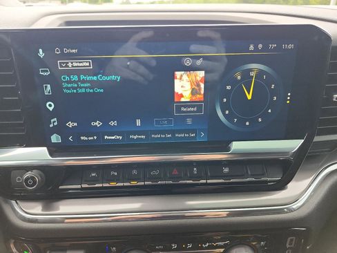 Certified 2025 Chevrolet Silverado 1500 High Country w/ High Country Premium Package AWD/4WD image 21