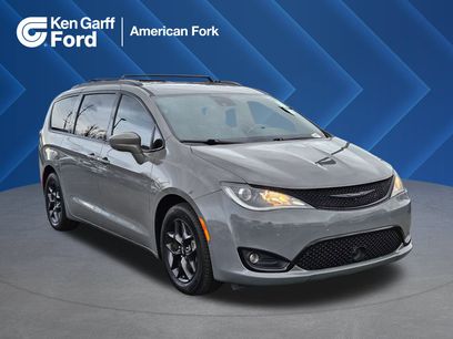 Used 2020 Chrysler Pacifica Touring-L Plus