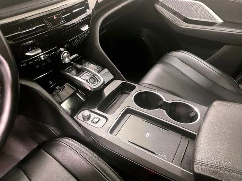 Used 2025 Acura MDX SH-AWD image 21