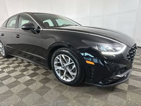 Used 2023 Hyundai Sonata SEL FWD image 2