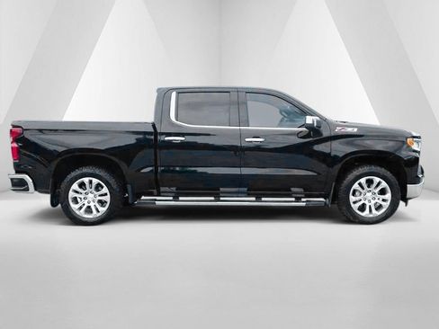 Used 2024 Chevrolet Silverado 1500 LTZ AWD/4WD image 9