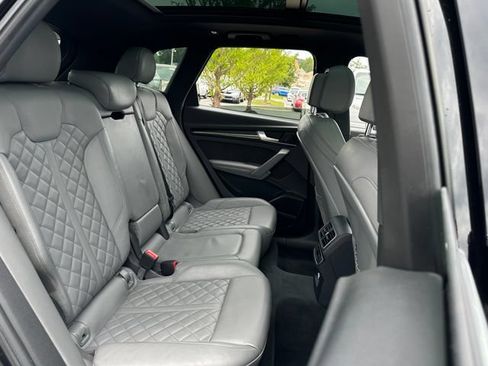Used 2018 Audi SQ5 Premium Plus w/ S Sport Package AWD/4WD image 28