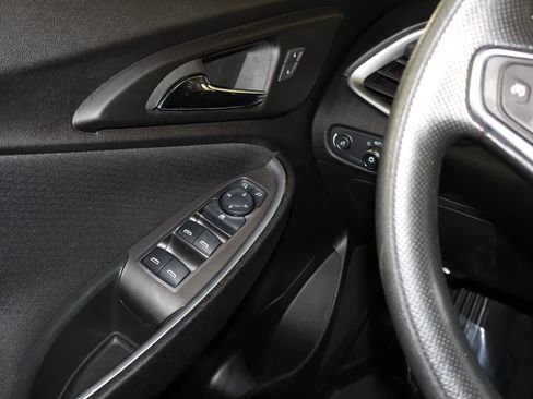 Used 2024 Chevrolet Malibu LT image 33