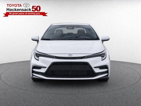 Used 2024 Toyota Corolla SE FWD image 5