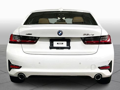 Used 2022 BMW 330e xDrive w/ Premium Package image 4
