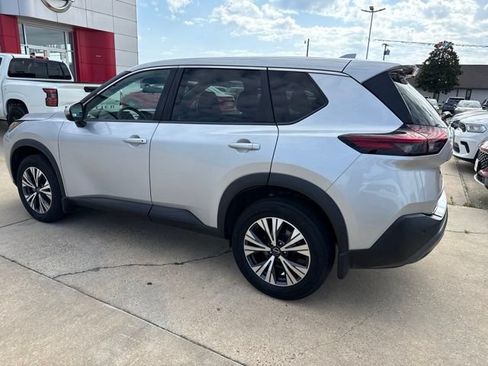 Used 2022 Nissan Rogue SV AWD/4WD image 12