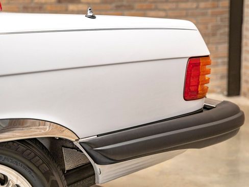 Used 1987 Mercedes-Benz 560 SL image 29