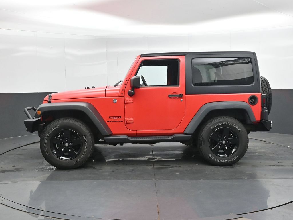 Used 2013 Jeep Wrangler Sport AWD/4WD image 7