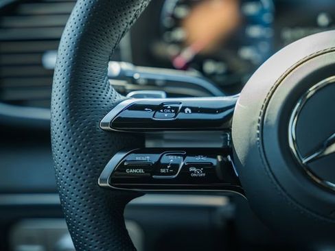 New 2026 Mercedes-Benz GLS 450 4MATIC image 30