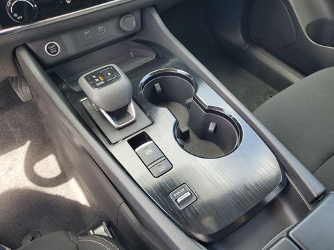 Certified 2023 Nissan Rogue S image 21