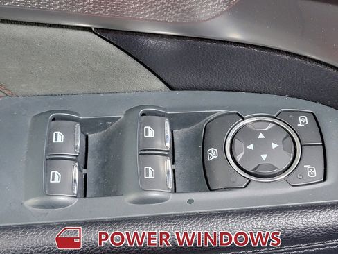 Used 2019 Ford Explorer XLT w/ Equipment Group 202A FWD image 28