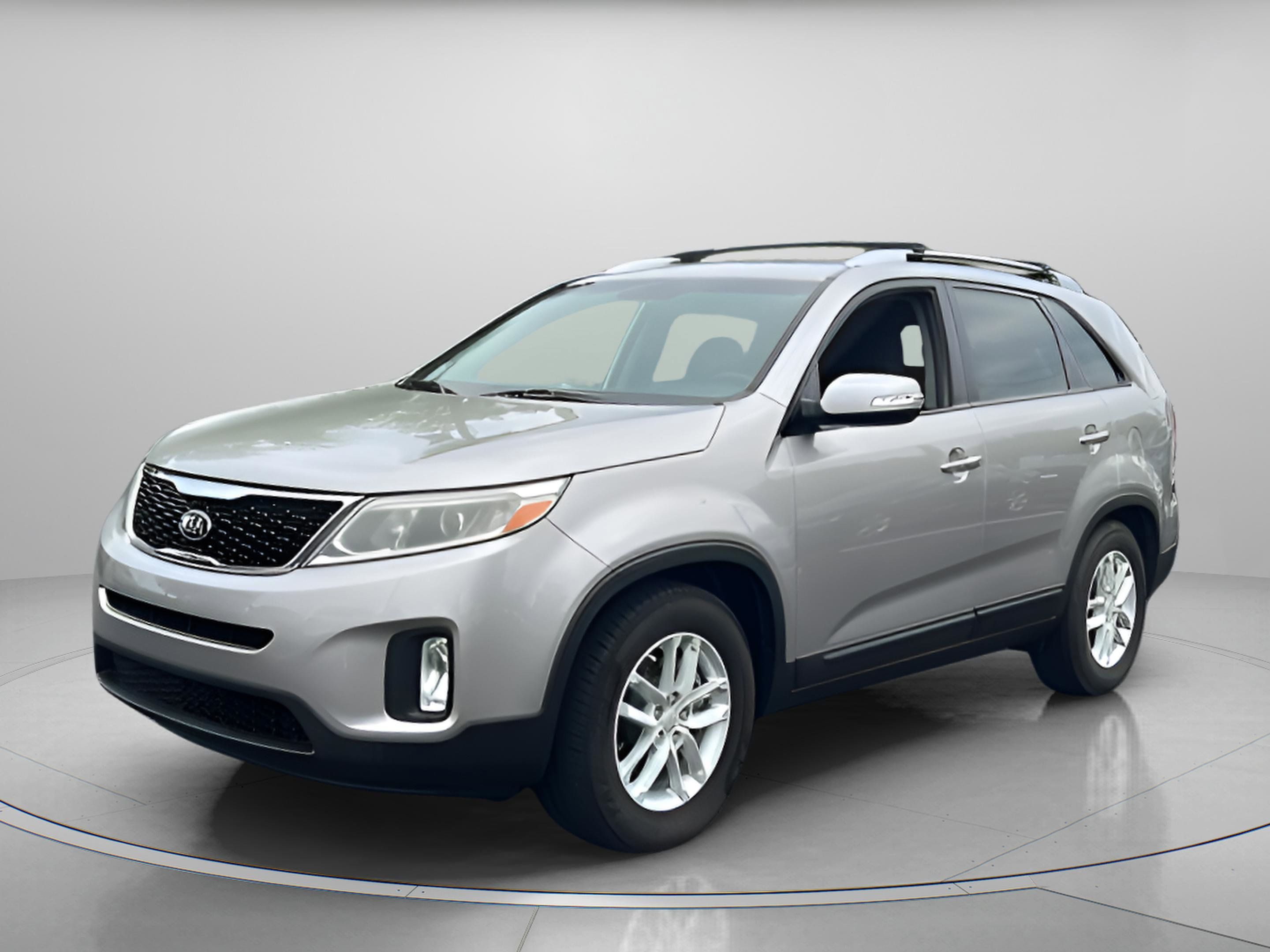 Used 2014 Kia Sorento LX FWD image 1