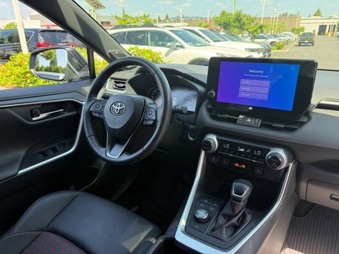 Certified 2024 Toyota RAV4 XSE w/ Weather Package AWD/4WD image 19