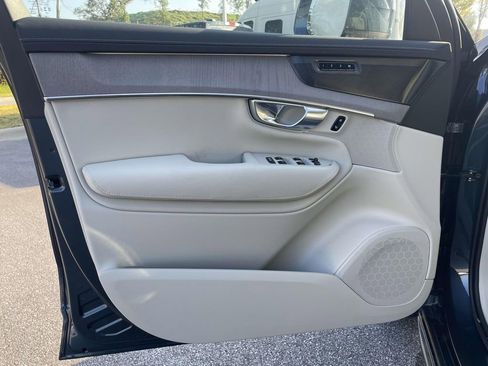 New 2026 Volvo XC90 B6 Ultra image 6